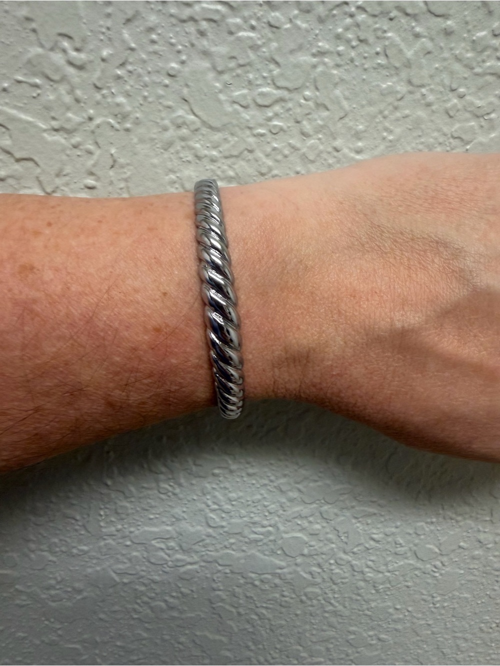 Twisted Rope Silver Hinged Bangle Bracelet